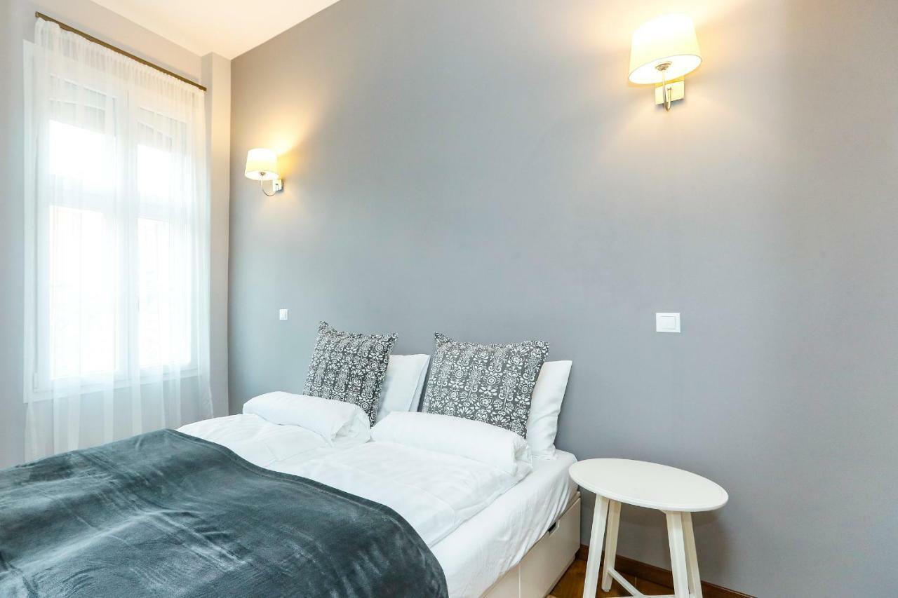 D8 Design Apartment & Studio Eger Exterior foto