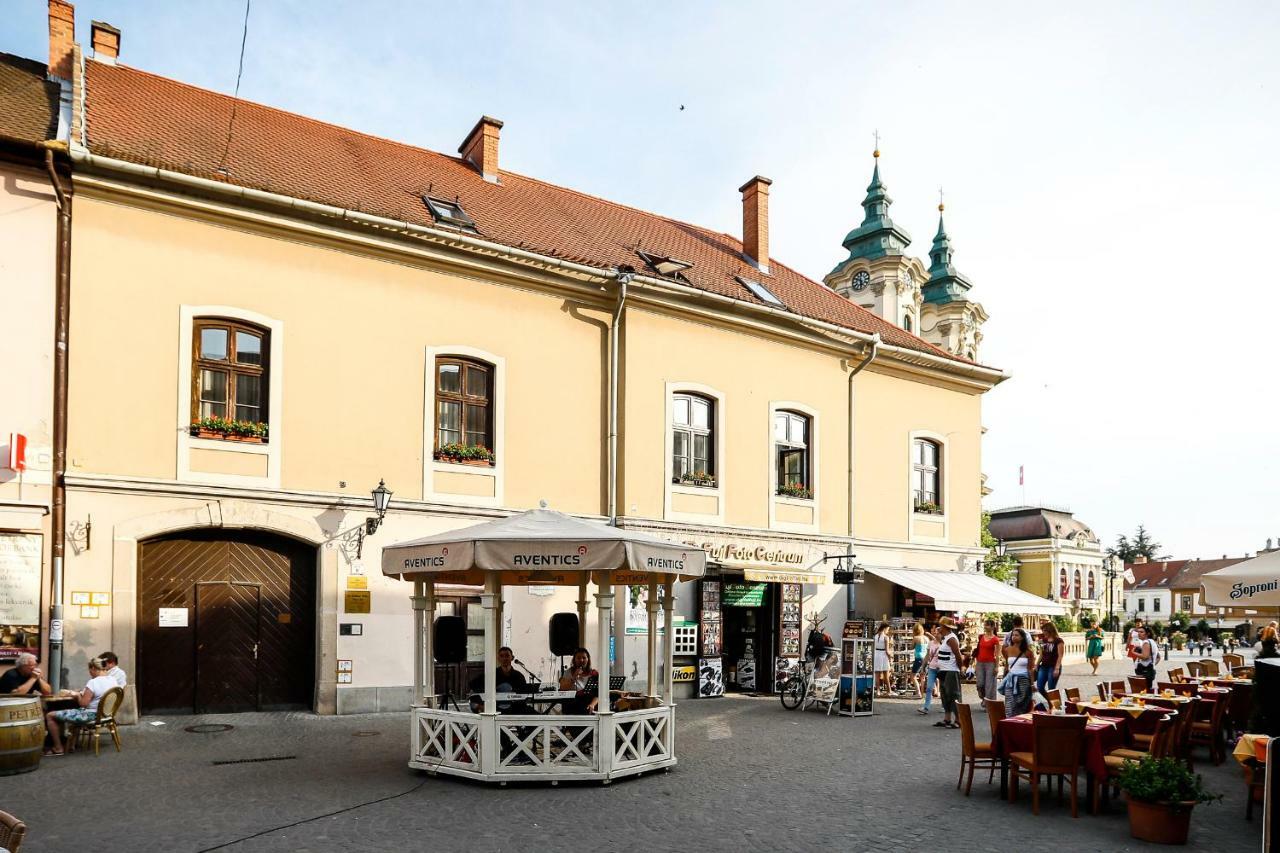 D8 Design Apartment & Studio Eger Exterior foto